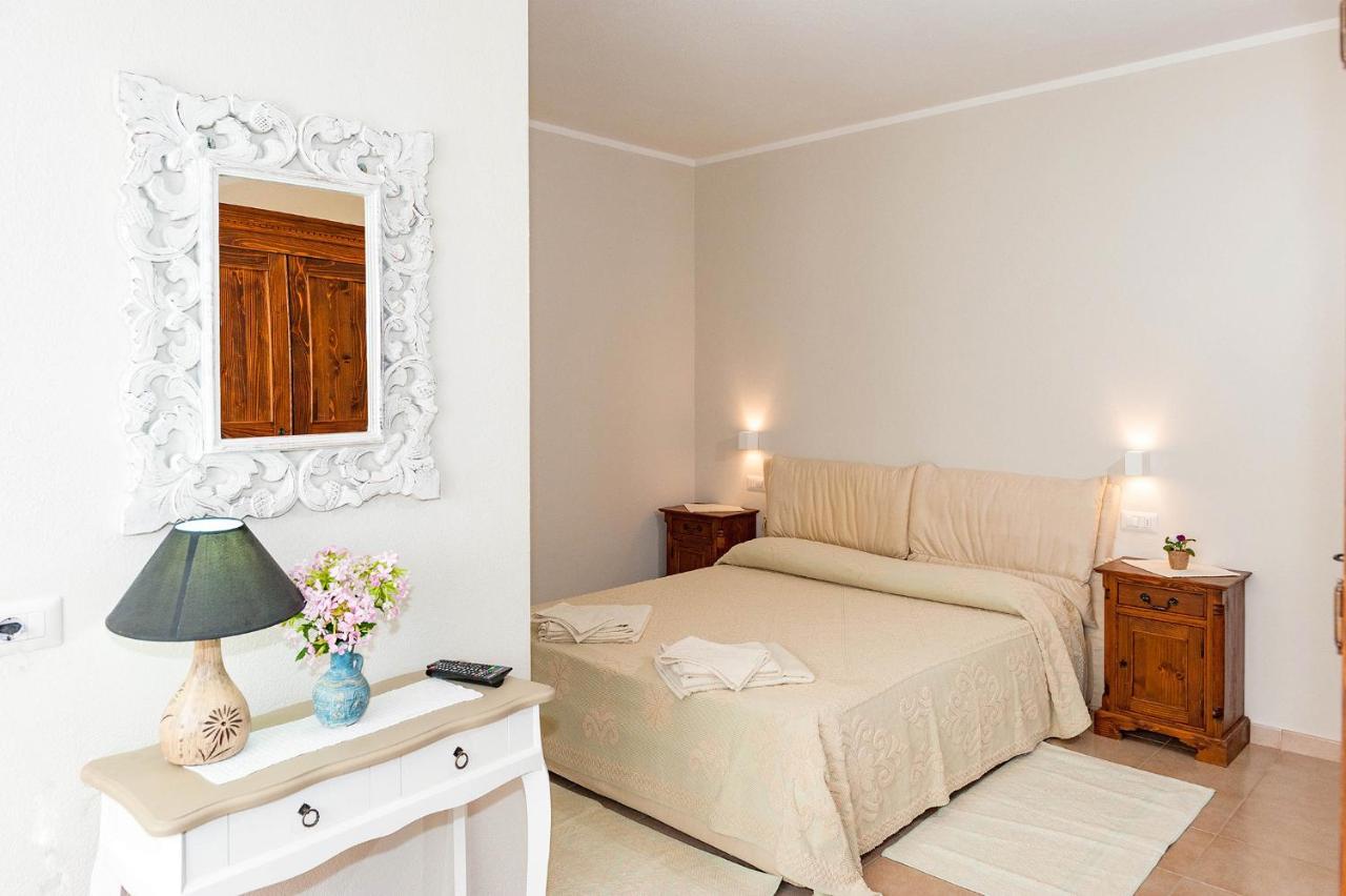 Lu Lioni Rooms San Teodoro  Eksteriør billede