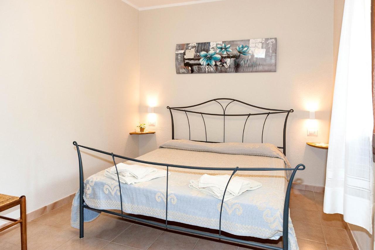 Lu Lioni Rooms San Teodoro  Eksteriør billede