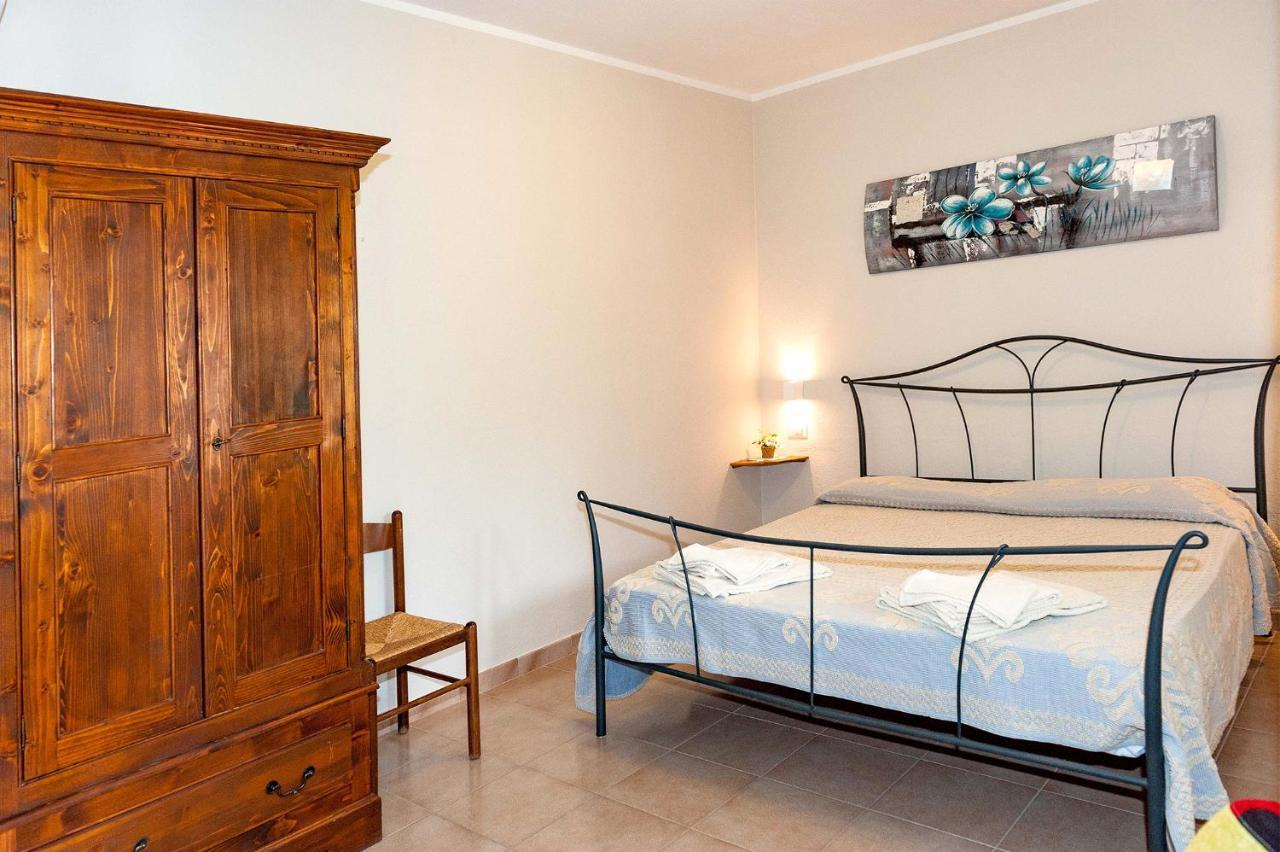 Lu Lioni Rooms San Teodoro  Eksteriør billede