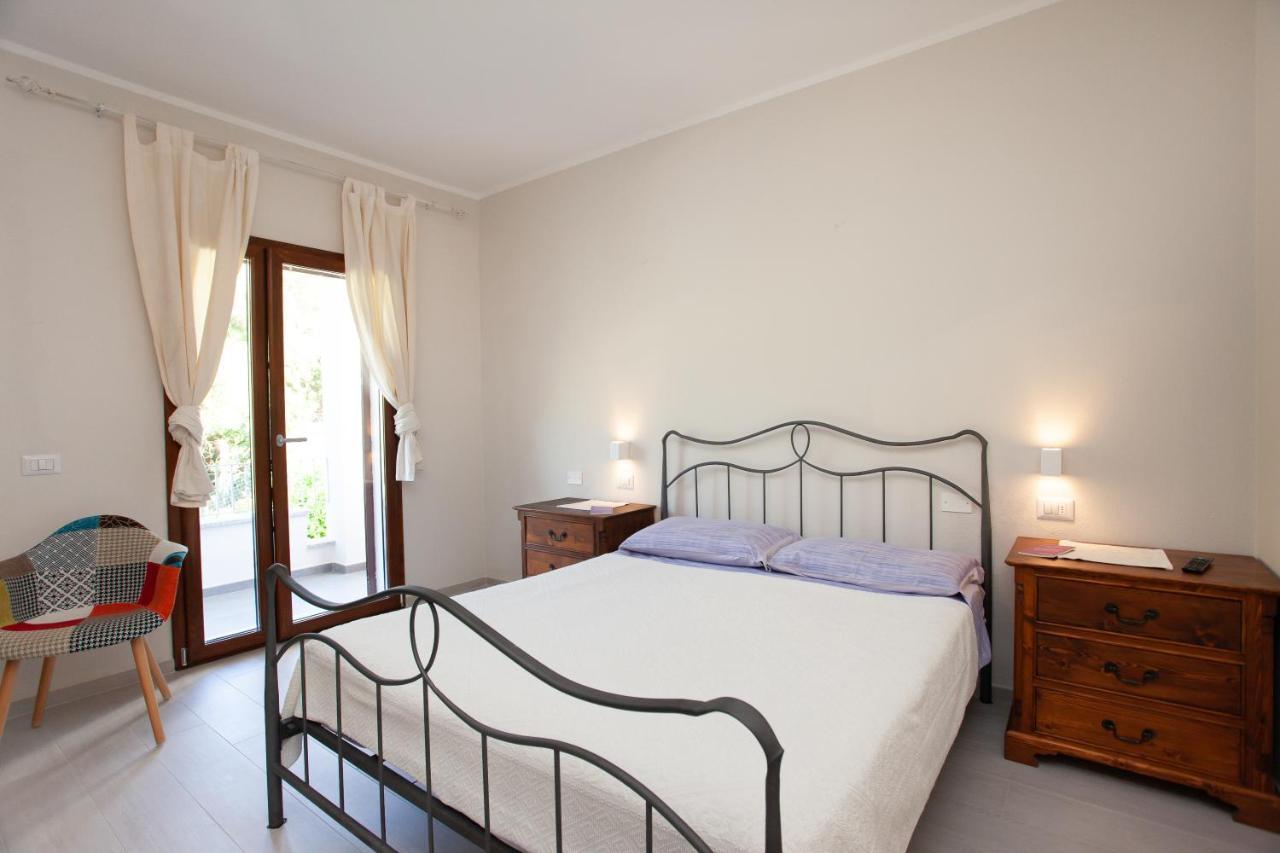 Lu Lioni Rooms San Teodoro  Eksteriør billede