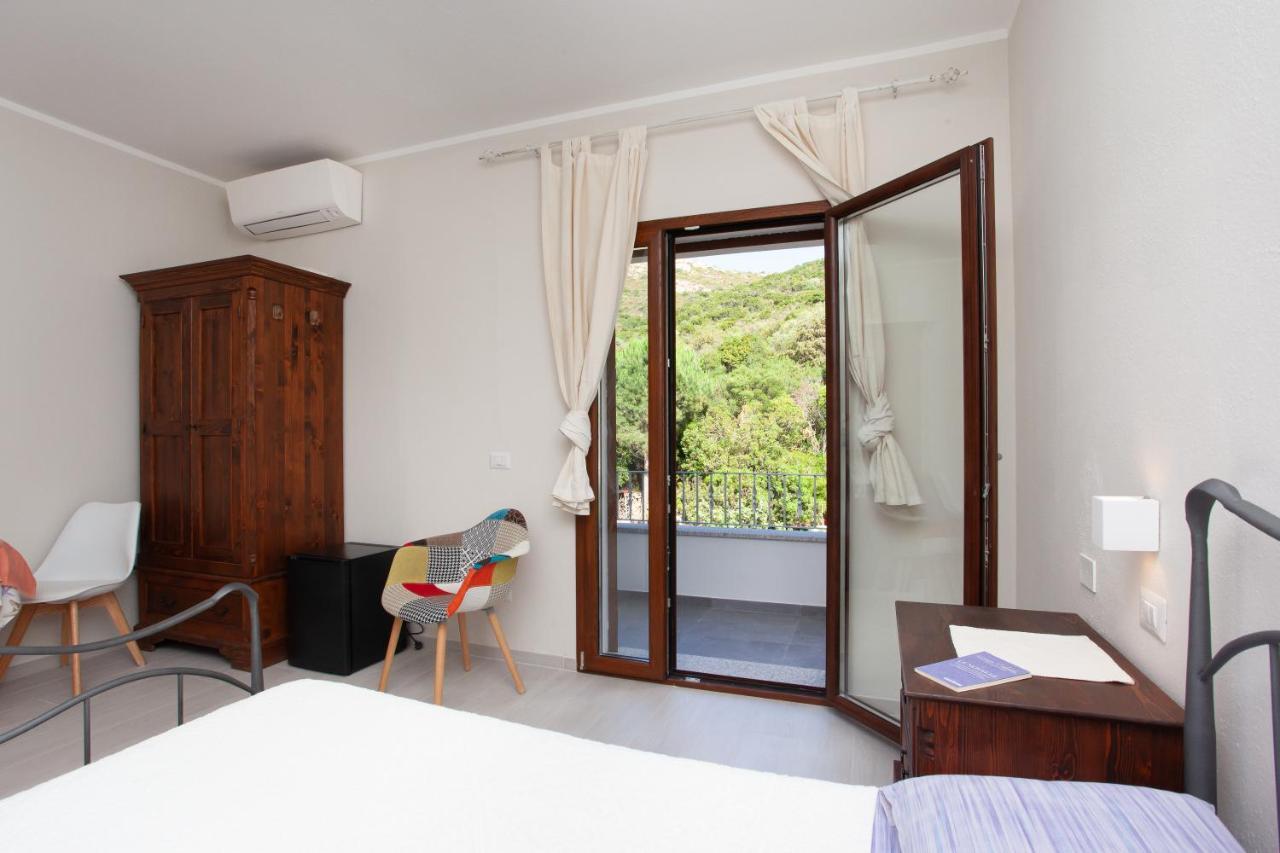 Lu Lioni Rooms San Teodoro  Eksteriør billede