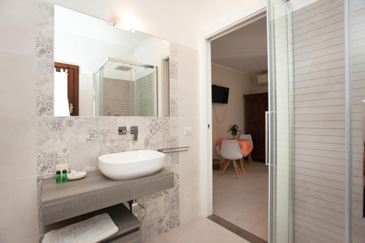 Lu Lioni Rooms San Teodoro  Eksteriør billede