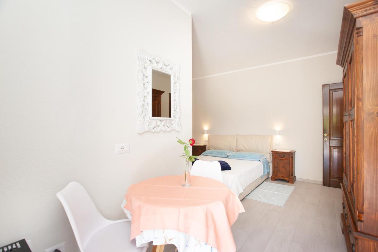 Lu Lioni Rooms San Teodoro  Eksteriør billede