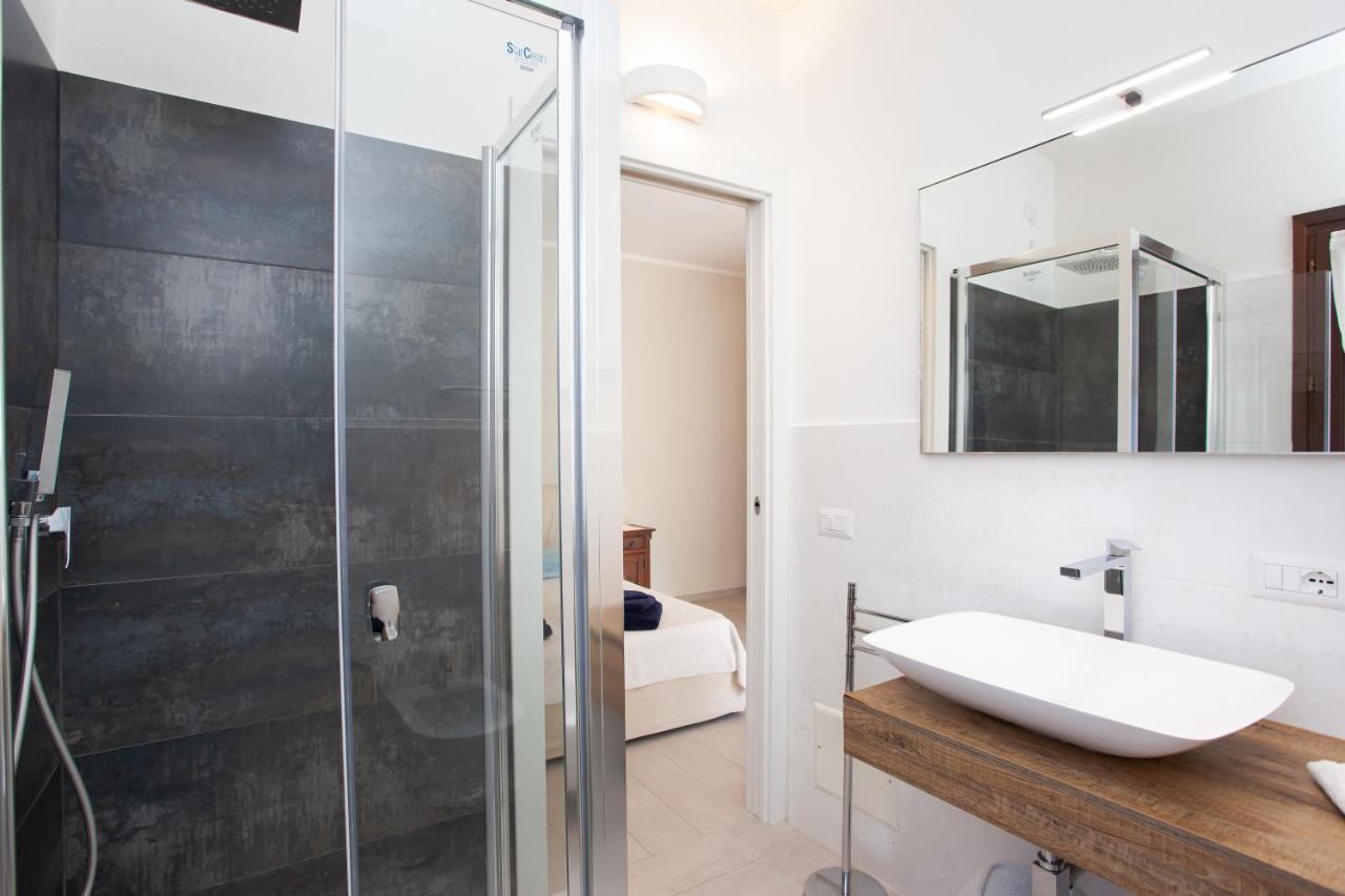 Lu Lioni Rooms San Teodoro  Eksteriør billede